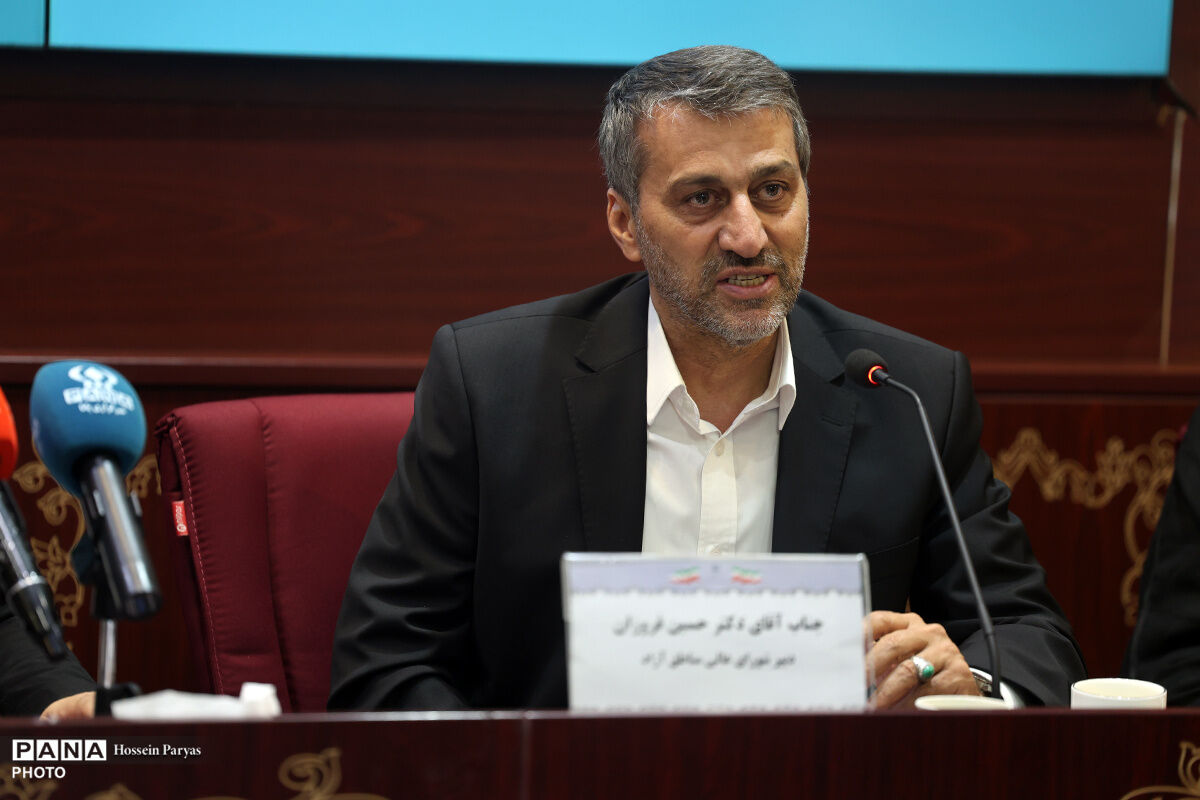 حمایت از نخبگان نباید مقطعی باشد/ کشور بیش از هر زمان به ظرفیت مدال‌آوران علمی نیاز دارد