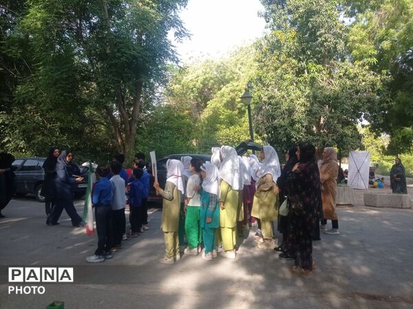 تبلور فرهنگ سلامت در فعالیت صبحگاهی دانش‌آموزان و مربیان مینابی