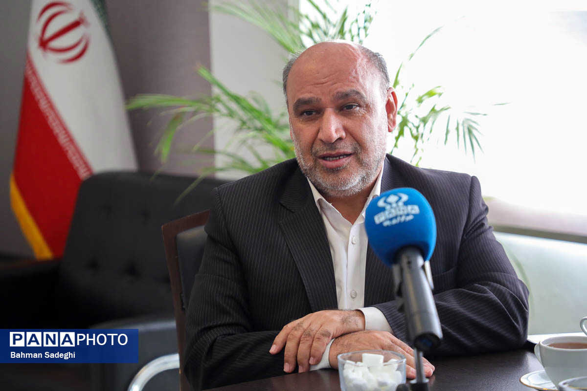 تهیه شیوه‌نامه برگزاری «جشن عاطفه‌ها» در مدارس با همکاری سازمان دانش‌آموزی