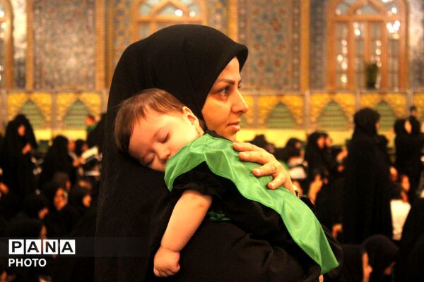 اجتماع شیرخوارگان حسینی در حرم مطهر رضوی