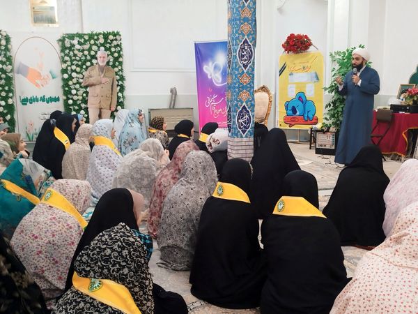 حضور پرشور دانش‌آموزان لرستانی در مراسم اعتکاف 