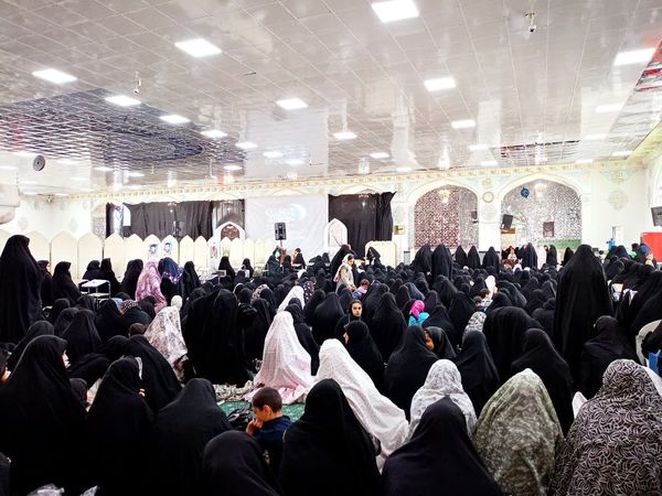 تحویل سالی متفاوت در امامزاده سید حمزه کاشمر