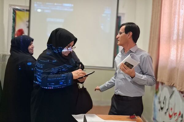 کارگاه آموزشی «طرح تحول در فرآیند آموزش و یادگیری» در باشت 