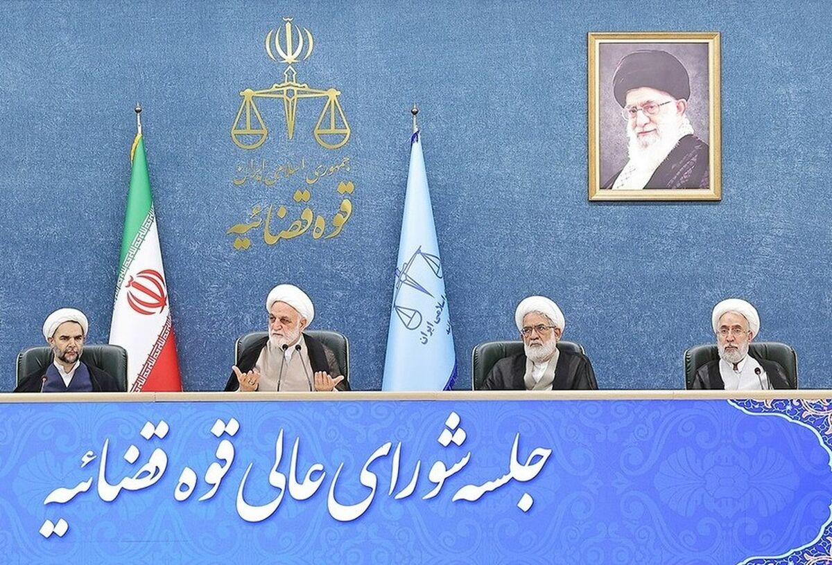 تمرکز دشمن بر مسائل داخلی پس از ناکامی در توطئه‌ها و تجاوز نظامی است
