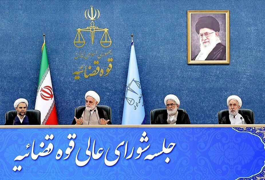 تبیین مسائل، از نیاز‌های مبرم امروز کشور است