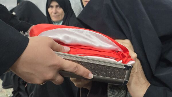 پذیرایی از مهمانی ویژه شهرستان بهاباد؛ شهید گمنام