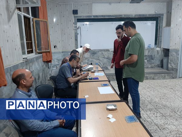 شرکت با شکوه ملت شریف ایران در چهاردهمین دوره انتخابات ریاست‌جمهوری