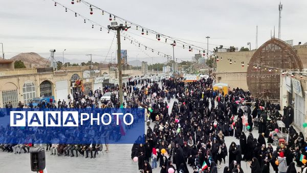 جشن بهار انقلاب در راهپیمایی ۲۲ بهمن در تفت