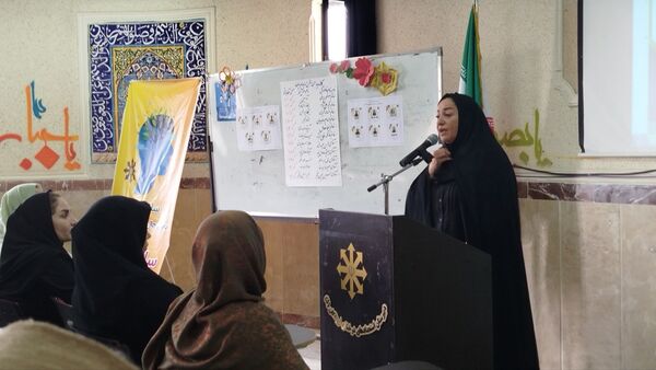 برگزاری انتخابات انجمن اولیا و مربیان دبیرستان فرزانگان 5 شهرستان ساوجبلاغ 