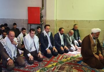 زنگ نماز فضایی سرشار از معنویت و آرامش را برای دانش‌آموزان ایجاد می‌کند