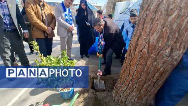 مراسم روز درختکاری در دبستان استاد شهریار 