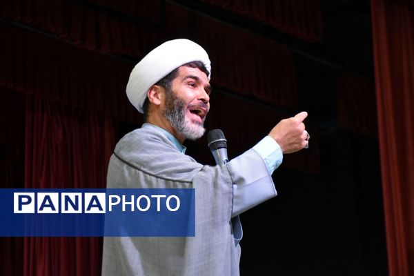 همایش نوگلان سرامد استان اصفهان