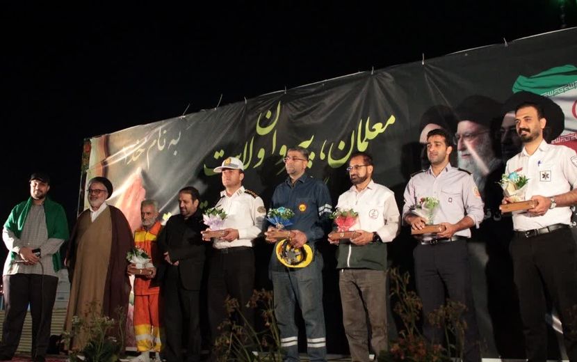 همایش تجدید بیعت معلمان قم با رهبر انقلاب