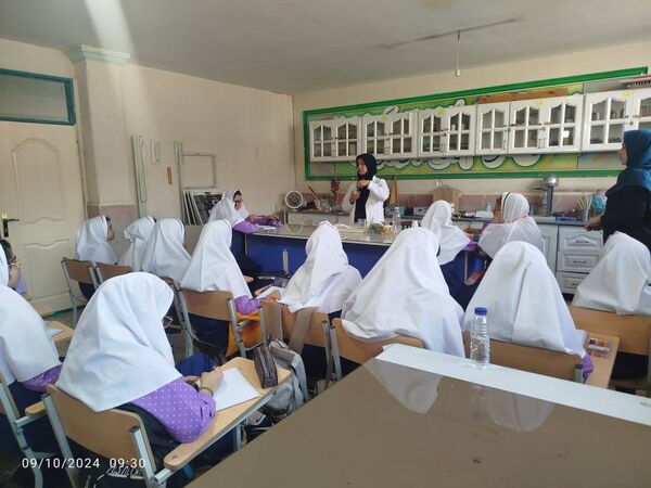 برگزاری کارگاه آموزشی مدرسه علوم تجربی ویژه دانش‌آموزان ابتدایی در پژوهشسرای دکتر حسابی شهرقدس