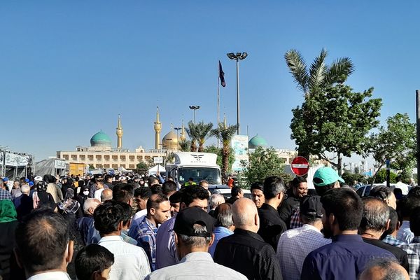 حضور پرشور مردم در سالروز ارتحال امام (ره)