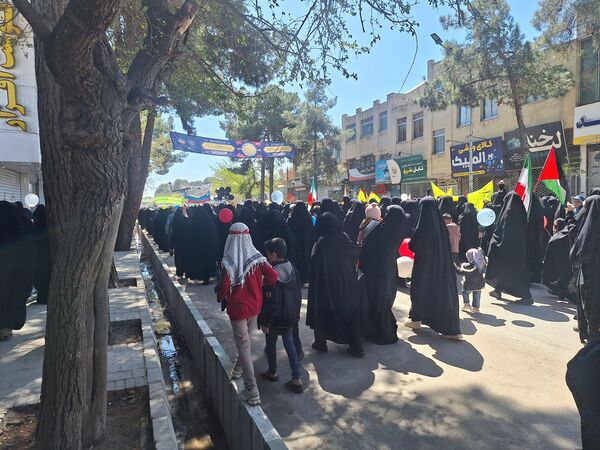 همبستگی مردم شهرستان گناباد در راهپیمایی روز قدس