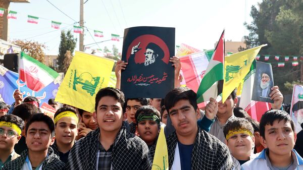  راهپیمایی یوم الله ۱۳ آبان در میبد