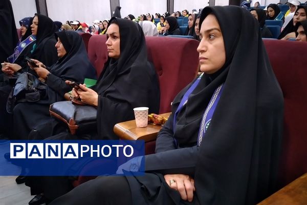 آیین بزرگداشت سالروز تأسیس سازمان دانش‌آموزی و سپاس مربی در کهریزک 