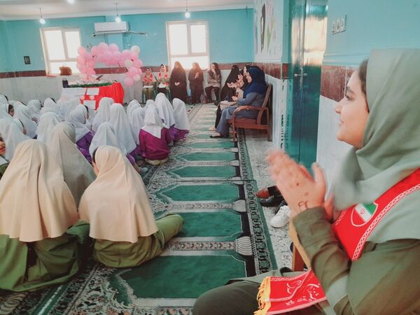 جشن بزرگداشت مقام معلم در دبستان نبوت شهرستان بوشهر