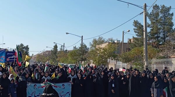 راهپیمایی ۱۳ آبان در شهرستان صالح آباد 