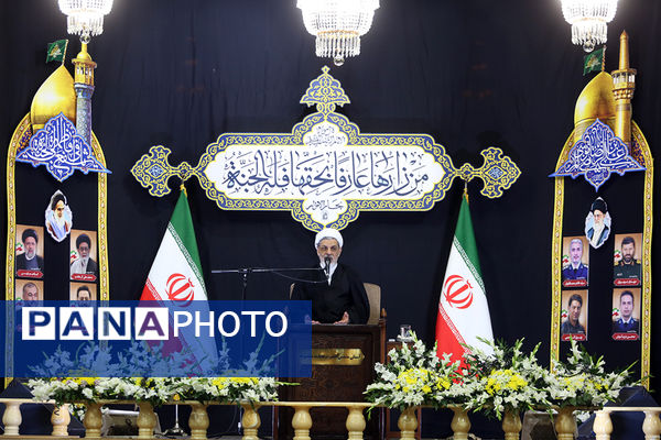 مراسم بزرگداشت شهدای خدمت در حرم حضرت معصومه(س)