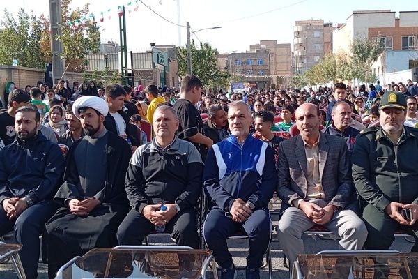  همایش بزرگ پیاده روی خانوادگی در نسیم‌شهر 