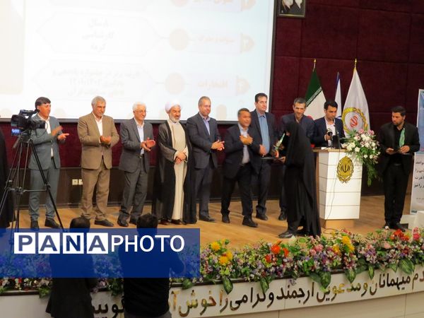 آیین تجلیل از معلمان نمونه استانی در بجنورد