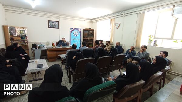 جلسه هماهنگی برگزاری پاتوق فرهنگی نوجوان در بروجرد