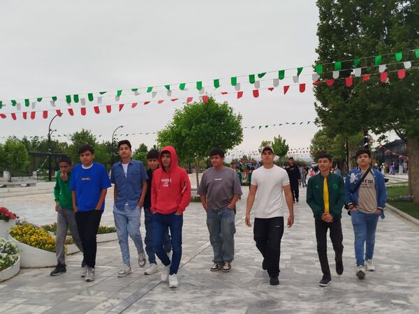 برگزاری اردوی تفریحی ـ زیارتی دبیرستان نمونه دولتی دانش به مقصد مشهد مقدس