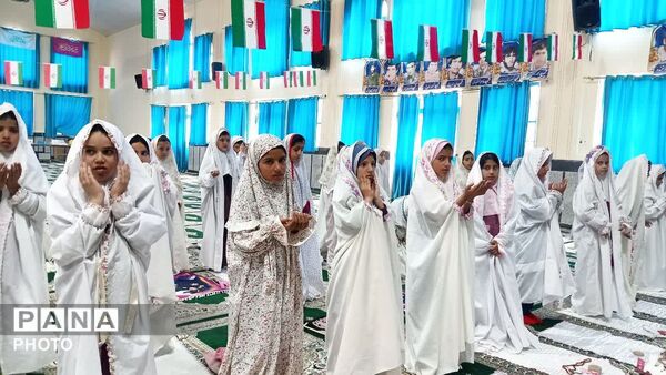 جشن باشکوه تکلیف دانش‌آموزان مدارس «ام‌البنین» و «کوثر» بخش دیشموک در مصلی امام خمینی (ره)