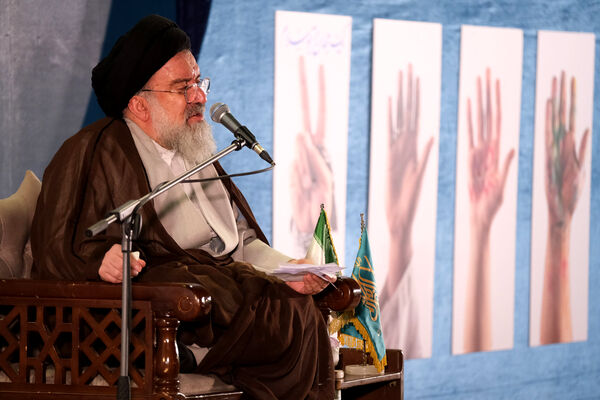 جشن آغاز امامت حضرت مهدی(عج) در مسجد جمکران