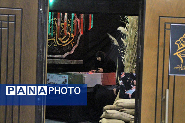 حال و هوای حضور نوجوانان در معراج الشهدای گمنام استان قم