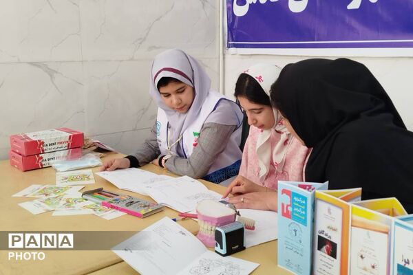 هم‌افزایی هلال‌احمر و شبکه بهداشت با آموزش و پرورش  برای سلامت دانش‌آموزان شهرستان قدس