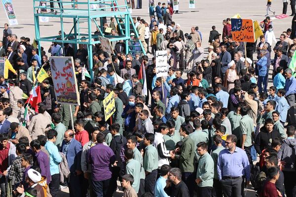 نقش آفرینی جدید نسل Z در مراسم 13 آبان از نگاه تصویر