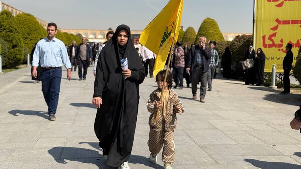 خروش انقلابی و حماسی مردم اصفهان در نصف جهان