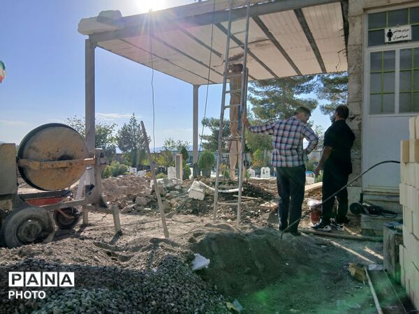 بازسازی و مرمت قبور مطهر شهدای روستای شاهزید تویسرکان 