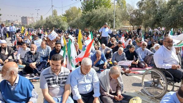 برگزاری نماز جمعه نصر به امامت رهبر معظم انقلاب اسلامی 