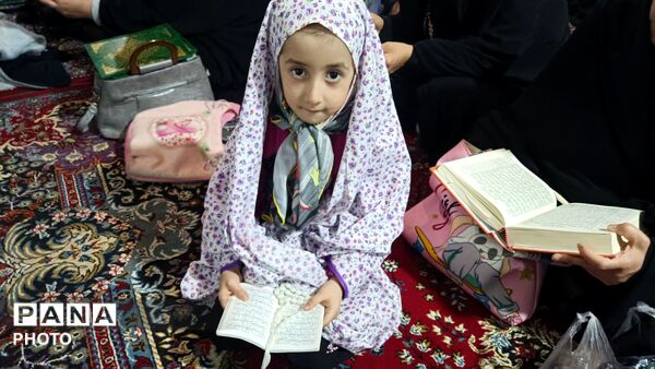 چلیچه در شب قدر غرق نور و نیایش شد