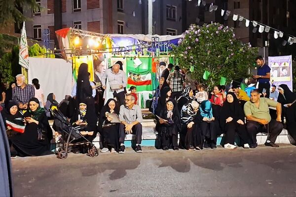 پای پیاده‌ها؛ روایتی از مردمی که خیابان‌ها را خانه کردند 