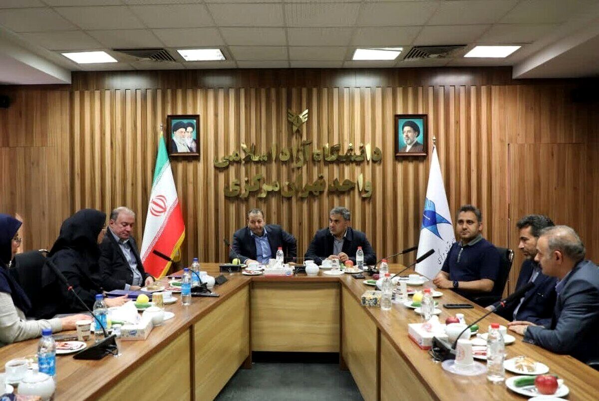 امضاء تفاهم‌نامه فدراسیون هاکی و دانشگاه آزاد اسلامی استان تهران