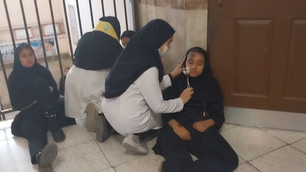 اجرای طرح مانور زلزله در دبیرستان سرافرازان