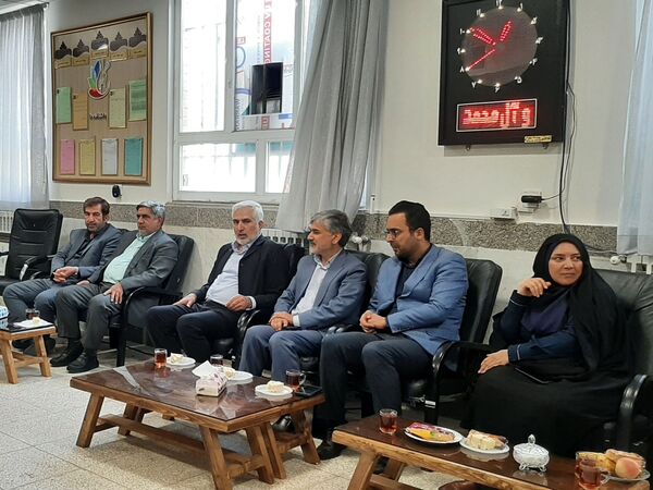 جشن جوانه‌ها ویژه دانش آموزان پایه هفتم در مدرسه حسن‌زاده اصفهانی ناحیه دو
