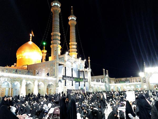 مراسم نخستین شب قدر در حرم حضرت معصومه(س)
