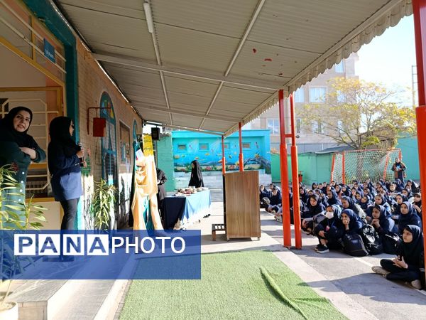 مراسم ولادت حضرت زینب (س) در مدرسه وکیلی ۳