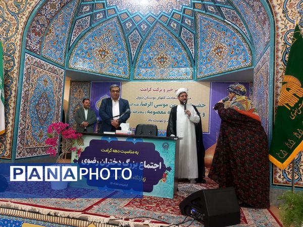 برگزاری اجتماع بزرگ دختران رضوی در شهرستان کاشمر 