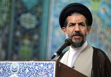 ابوترابی فرد: اجازه دخالت در امور تنگه هرمز را نمی دهیم