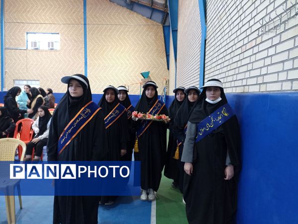 آیین نواختن زنگ انقلاب اسلامی در آموزشگاه رضوان آشخانه