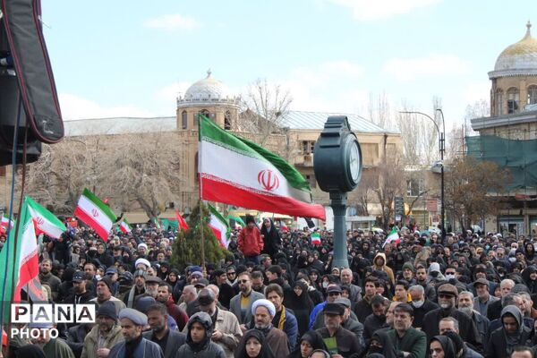 تشییع پیکرهای پاک شهدای حملات جنایتکارانه آمریکایی و صهیونیستی