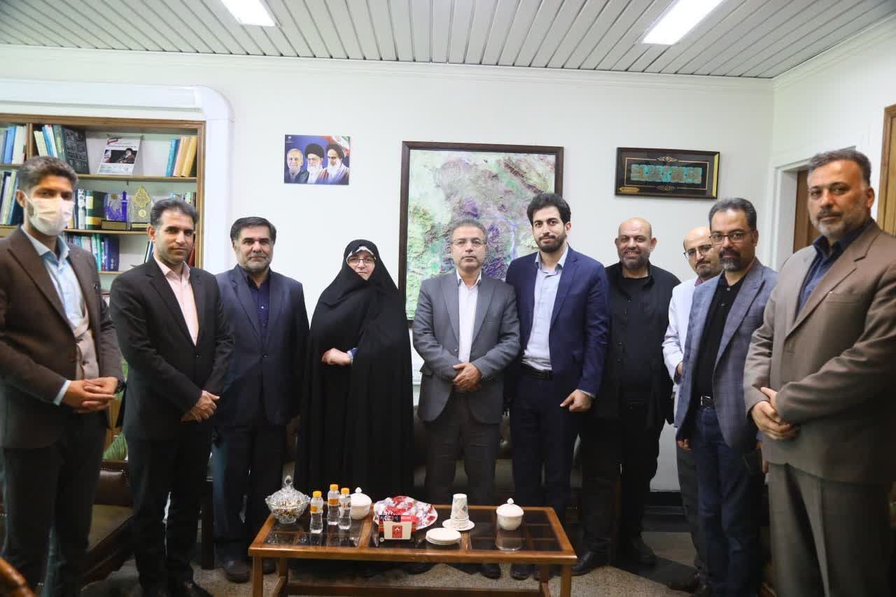رسانه‌ها وجدان بیدار جامعه و رکن چهارم دموکراسی هستند