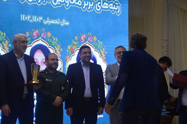 آیین بزرگداشت روز معلم ویژه معلمان و فرهنگیان ناحیه۲ بهارستان